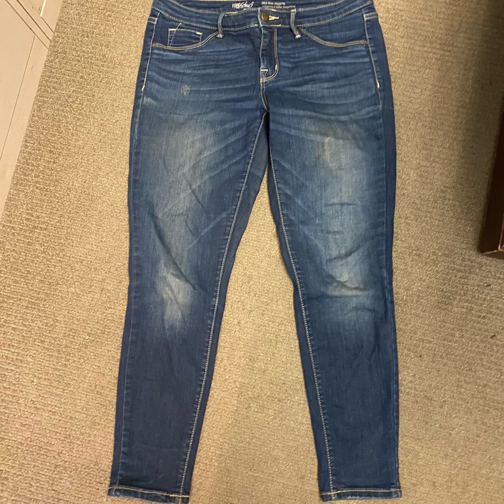 Mossimo midrise denim jegging size 8. Pre-loved.
